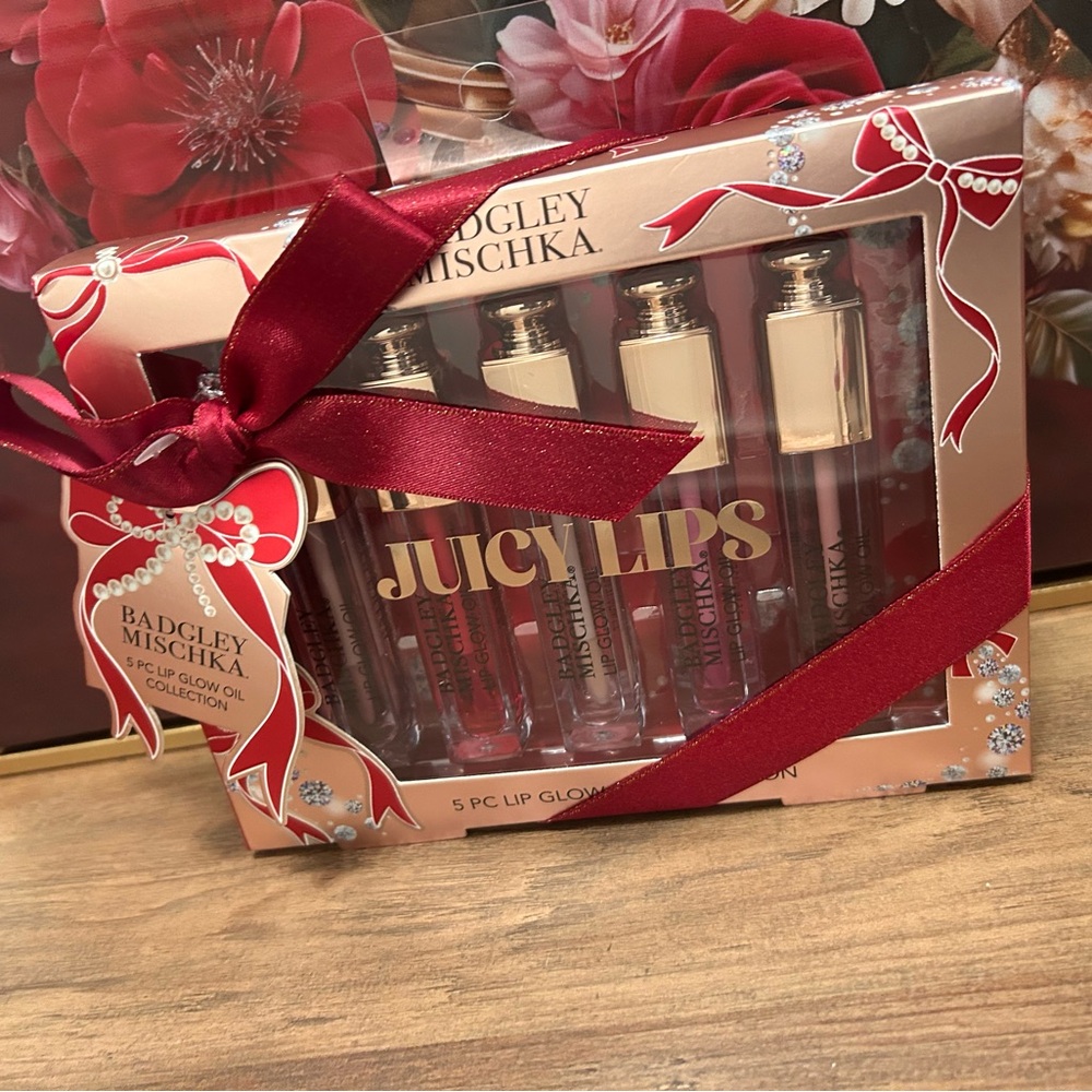 Badgley Mischka Juicy Lips Gloss Collection - Vibrant Red and Pink - Picture 4 of 5